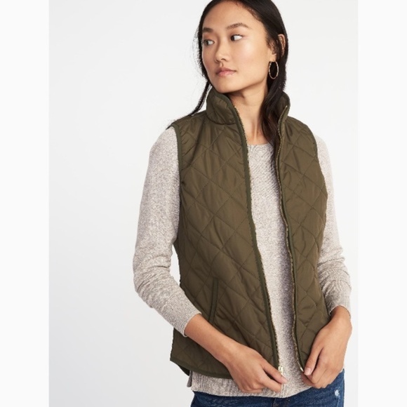 Old Navy Green Quilted Vest NWT Medium - Picture 1 of 2